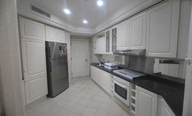 Apartement Four Seasons 3 Br Bagus Full Furnished