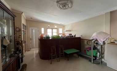 Dijual Murah rumah di komplek Opi depan Danau