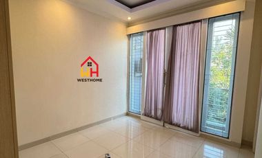 DISEWAKAN RUMAH CITY RESORT. FULL FURNISH TERMURAH NEGO