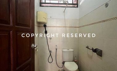 For rent Rumah Baru Di Renov Dengan Luas Tanah Besar Di kota