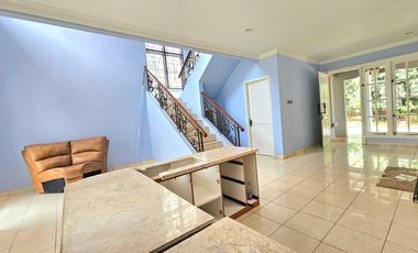 DISEWAKAN RUMAH 2 LANTAI DI KOTA WISATA CIBUBUR