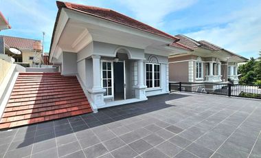 DISEWAKAN RUMAH 2 LANTAI DI KOTA WISATA CIBUBUR
