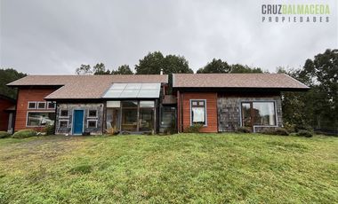 Casa en Arriendo en Condominio Las Tranqueras, amplios espacios, seguridad.