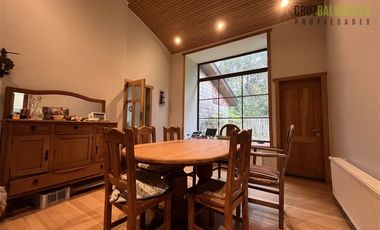 Casa en Arriendo en Condominio Las Tranqueras, amplios espacios, seguridad.