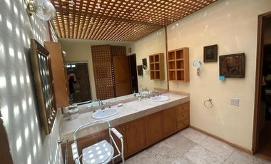 CASA EN VENTA EN LOMAS DE CHAPULTEPEC