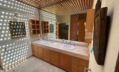 CASA EN VENTA EN LOMAS DE CHAPULTEPEC