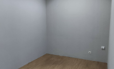 Di jual cepat kios di mega Glodok Kemayoran lantai 1 Deket ATM BCA