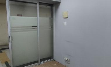 Di jual cepat kios di mega Glodok Kemayoran lantai 1 Deket ATM BCA