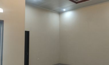 ini dia rumah idaman yang ditunggu tunggu  dengan sarana yang komplit disekitar rumah