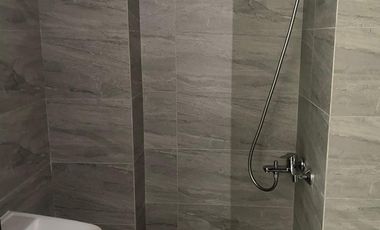 DIJUAL - APARTEMEN COLLINS BOULEVARD TOWER HYDE