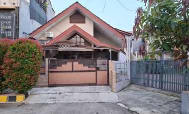 Rumah Asri dan nyaman di Jatiwaringin Pondok Gede Bekasi