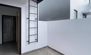 RUMAH BARU MEWAH 3 LANTAI SIAP HUNI TOWNHOUSE STRATEGIS DI JAGAKARSA