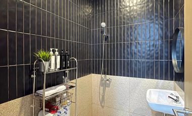 RUMAH BARU MEWAH 3 LANTAI SIAP HUNI TOWNHOUSE STRATEGIS DI JAGAKARSA