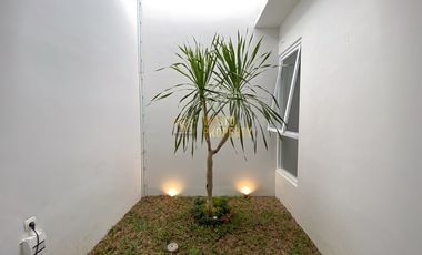 RUMAH SIAP HUNI, TIMUR JALAN KALIURANG KM 10 DI WEDOMARTANI, SLEMAN