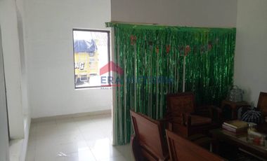 DIJUAL Tanah Luas Ada 3 Unit Bangunan Rumah Besar