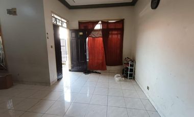 DILELANG Rumah Murah 2 lantai bagus di Komplek Melong Green, Cimahi