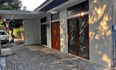 Rumah berkonsep   Home stay di waduk cengklik