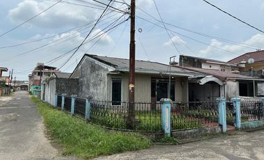 DIJUAL RUMAH BESAR HOOK KOMPLEK SUKARAMI INDAH KM 9 PALEMBANG