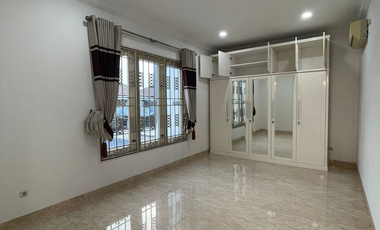 Disewakan Rumah Bagus Siap Huni Cluster Modernland