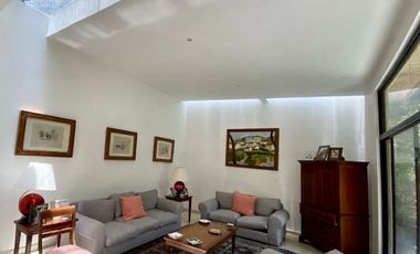 Bonita casa acogedora en Venta en Acopilco