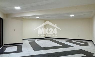 Oficinas en renta en 2do piso frente a la Plaza Encuentro Oceanía