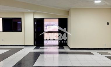 Oficinas en renta en 2do piso frente a la Plaza Encuentro Oceanía