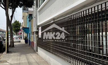 Oficinas en renta en 2do piso frente a la Plaza Encuentro Oceanía