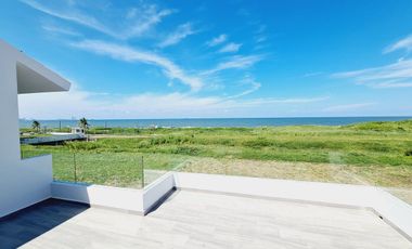 Casa en Venta en el SENDERO | Vista al mar