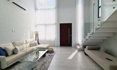 Casa en Venta en el SENDERO | Vista al mar