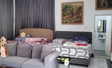 Villa 5 kamar tidur kolam renang