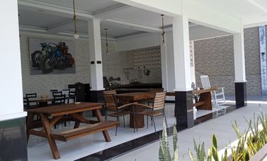 Villa 5 kamar tidur kolam renang