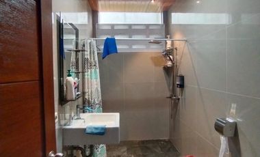 Villa 5 kamar tidur kolam renang