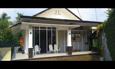 Villa 5 kamar tidur kolam renang