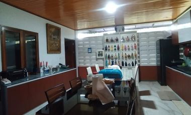 Villa 5 kamar tidur kolam renang