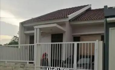 Dijual Rumah Luas, Modern Di Gading Watu, Domas, Menganti, Gresik