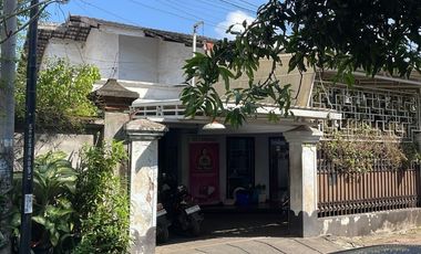 Rumah pinggir jalan di Cakranegara Mataram R389