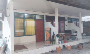 Rumah dekat jalan Airlangga Gomong Mataram R387