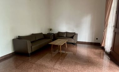 Dijual Rumah Luas Lux Plus Kolam Renang dalam Komplek dekat UPI Bandung