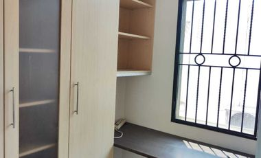 DISEWAKAN RUMAH CANTIK CAMDEN HOUSE JAKARTA BARAT 2 LT FULLY FURNISHED