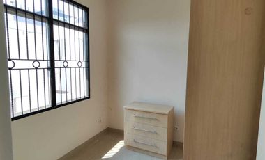DISEWAKAN RUMAH CANTIK CAMDEN HOUSE JAKARTA BARAT 2 LT FULLY FURNISHED