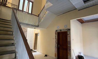 DIJUAL Rumah Mewah 2Lt Baru Siap Huni
