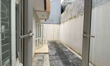 Disewakan rumah di kota wisata