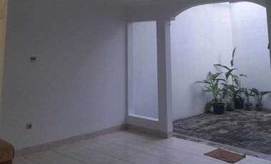 Disewakan rumah di kota wisata Cibubur