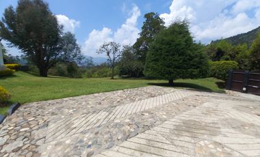 Casa campestre en Arriendo Amoblada en La Ceja