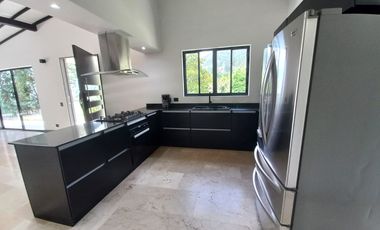 Casa campestre en Arriendo Amoblada en La Ceja