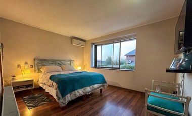 Casa en condominio Las Pircas 4D 3B con Piscina - muk