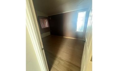 Vende casa en Puerto Aysén.