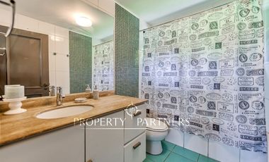 Preciosa casa familiar