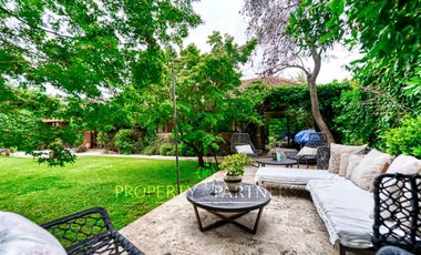 Preciosa casa familiar