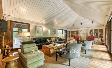 Preciosa casa familiar